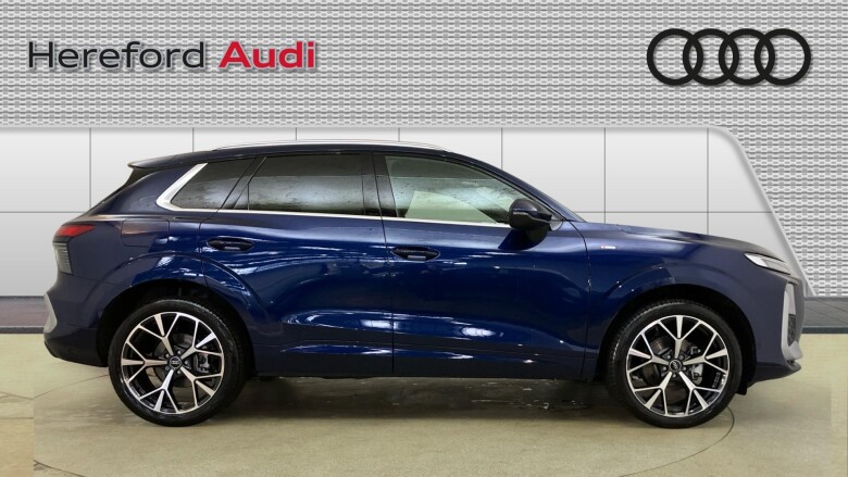 Audi Q3 1.5 TFSI S Line 5dr S Tronic Petrol Estate